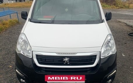 Peugeot Partner II рестайлинг 2, 2020 год, 1 600 000 рублей, 2 фотография