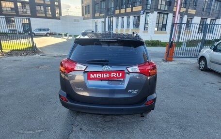 Toyota RAV4, 2014 год, 1 850 000 рублей, 7 фотография