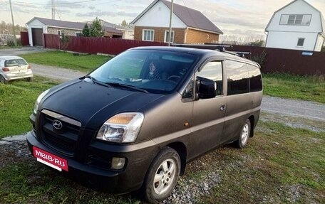 Hyundai Starex I рестайлинг, 2004 год, 550 000 рублей, 6 фотография