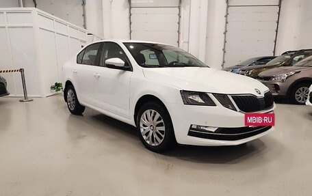 Skoda Octavia, 2019 год, 1 570 000 рублей, 3 фотография