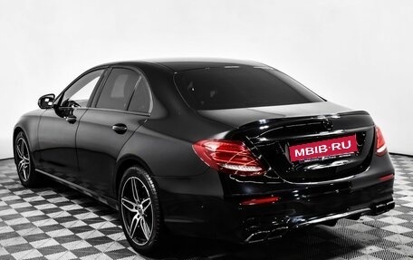 Mercedes-Benz E-Класс, 2016 год, 2 800 000 рублей, 7 фотография