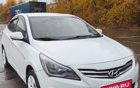Hyundai Solaris II рестайлинг, 2016 год, 800 000 рублей, 1 фотография