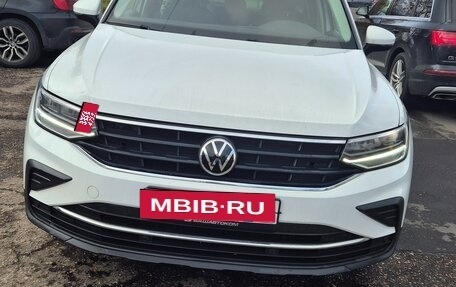 Volkswagen Tiguan II, 2021 год, 3 250 000 рублей, 3 фотография