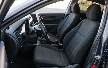 KIA Rio IV, 2021 год, 1 750 000 рублей, 10 фотография