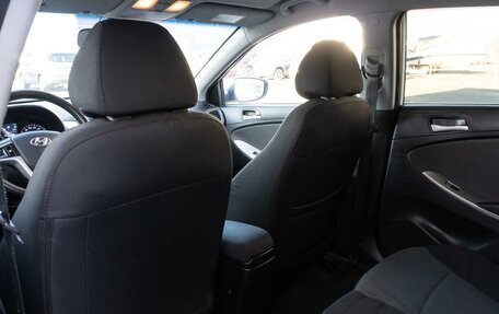 Hyundai Solaris II рестайлинг, 2013 год, 790 000 рублей, 11 фотография