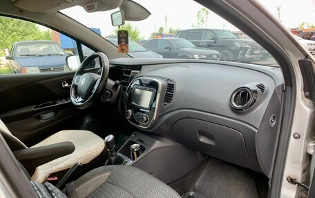 Renault Kaptur I рестайлинг, 2017 год, 1 400 000 рублей, 9 фотография