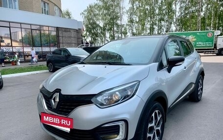 Renault Kaptur I рестайлинг, 2017 год, 1 400 000 рублей, 4 фотография