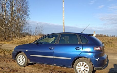 SEAT Ibiza III рестайлинг, 2002 год, 220 000 рублей, 27 фотография