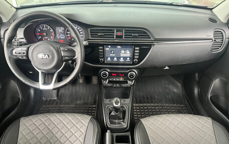 KIA Rio IV, 2018 год, 1 399 000 рублей, 8 фотография