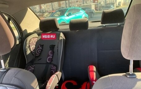 Toyota Corolla, 2005 год, 400 000 рублей, 17 фотография