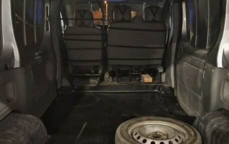 Renault Trafic, 2007 год, 910 000 рублей, 6 фотография