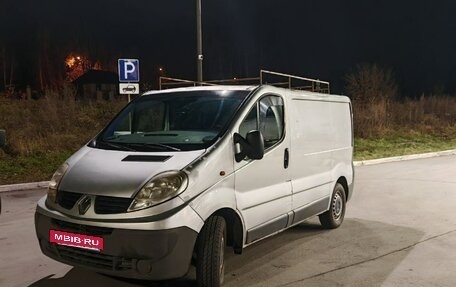 Renault Trafic, 2007 год, 910 000 рублей, 2 фотография