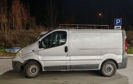 Renault Trafic, 2007 год, 910 000 рублей, 3 фотография