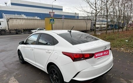 Hyundai Solaris II рестайлинг, 2021 год, 1 600 000 рублей, 7 фотография