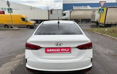 Hyundai Solaris II рестайлинг, 2021 год, 1 600 000 рублей, 8 фотография