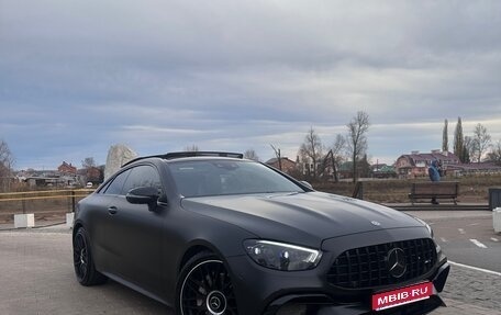 Mercedes-Benz E-Класс, 2019 год, 4 970 000 рублей, 1 фотография