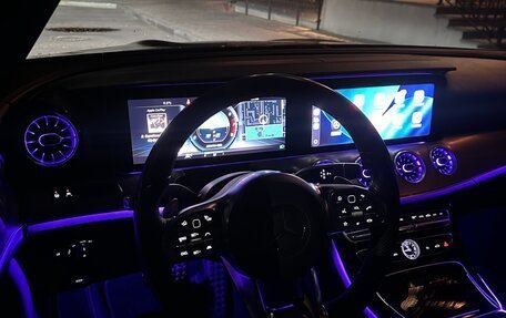 Mercedes-Benz E-Класс, 2019 год, 4 970 000 рублей, 10 фотография