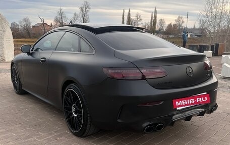 Mercedes-Benz E-Класс, 2019 год, 4 970 000 рублей, 5 фотография