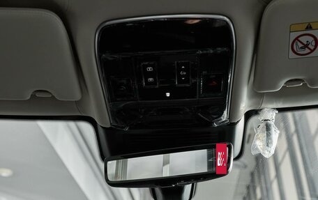 Land Rover Range Rover IV рестайлинг, 2025 год, 27 500 000 рублей, 24 фотография