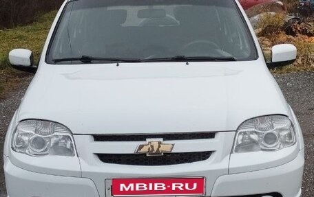 Chevrolet Niva I рестайлинг, 2016 год, 580 000 рублей, 1 фотография