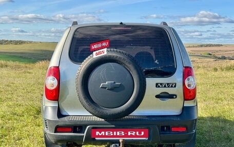 Chevrolet Niva I рестайлинг, 2011 год, 475 000 рублей, 7 фотография