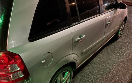 Opel Zafira B, 2008 год, 325 000 рублей, 4 фотография