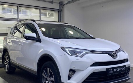 Toyota RAV4, 2016 год, 2 419 000 рублей, 3 фотография