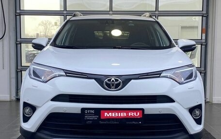 Toyota RAV4, 2016 год, 2 419 000 рублей, 2 фотография