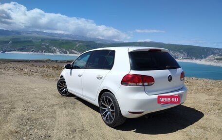 Volkswagen Golf VI, 2011 год, 950 000 рублей, 2 фотография