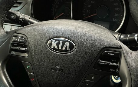 KIA Rio III рестайлинг, 2016 год, 949 900 рублей, 10 фотография