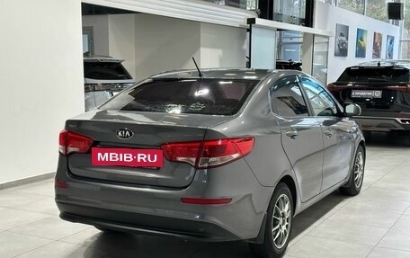 KIA Rio III рестайлинг, 2016 год, 949 900 рублей, 5 фотография