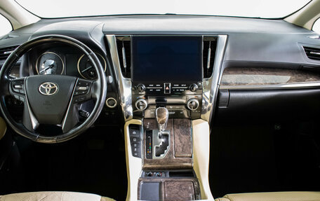Toyota Alphard III, 2021 год, 5 800 000 рублей, 10 фотография