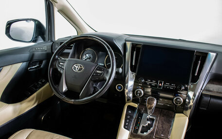 Toyota Alphard III, 2021 год, 5 800 000 рублей, 17 фотография