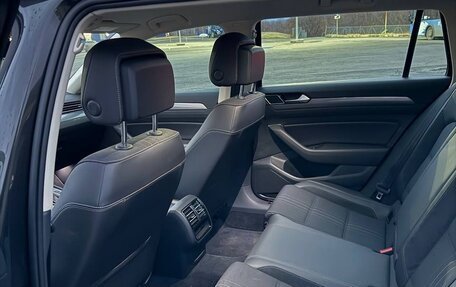 Volkswagen Passat B8 рестайлинг, 2018 год, 3 100 000 рублей, 9 фотография