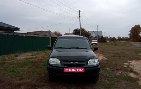 Chevrolet Niva I рестайлинг, 2017 год, 650 000 рублей, 5 фотография