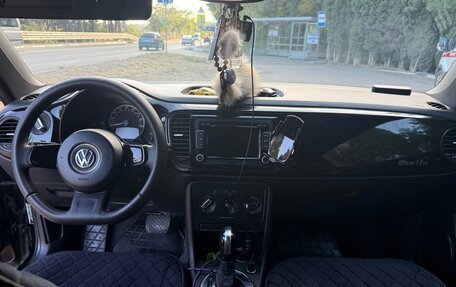 Volkswagen Beetle, 2012 год, 800 000 рублей, 6 фотография