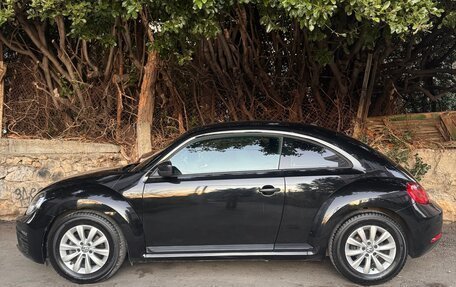 Volkswagen Beetle, 2012 год, 800 000 рублей, 10 фотография