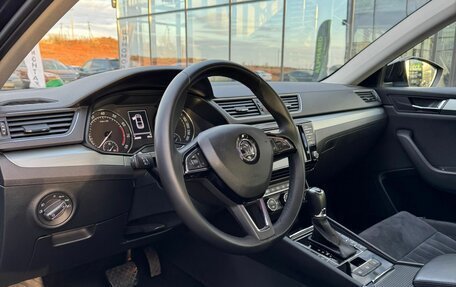 Skoda Superb III рестайлинг, 2017 год, 1 720 000 рублей, 9 фотография