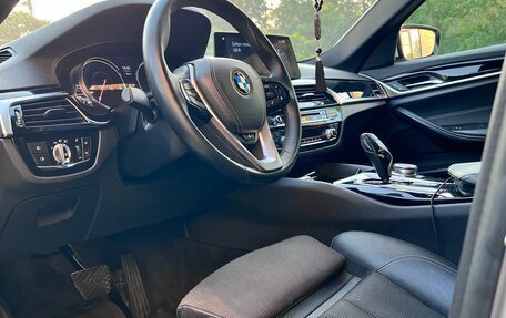 BMW 5 серия, 2018 год, 2 650 000 рублей, 12 фотография