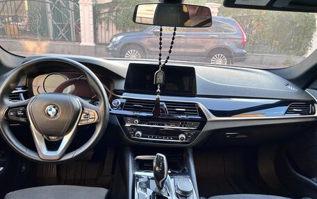 BMW 5 серия, 2018 год, 2 650 000 рублей, 14 фотография