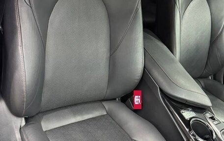 Toyota Camry, 2021 год, 2 650 000 рублей, 18 фотография