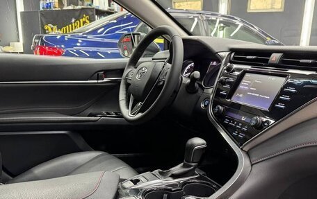 Toyota Camry, 2021 год, 2 650 000 рублей, 22 фотография