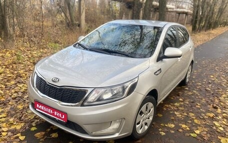 KIA Rio III рестайлинг, 2013 год, 585 000 рублей, 1 фотография