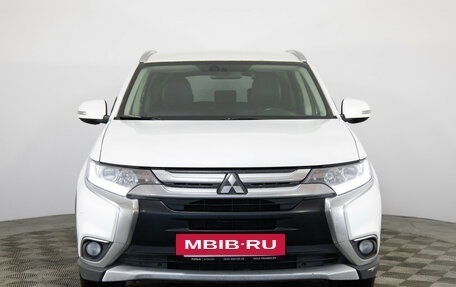 Mitsubishi Outlander III рестайлинг 3, 2017 год, 1 299 000 рублей, 2 фотография