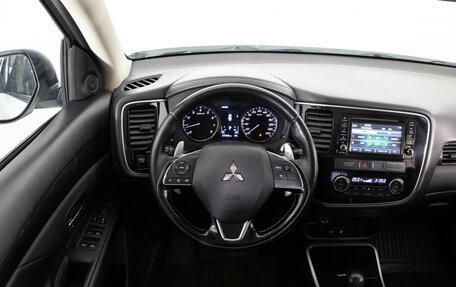 Mitsubishi Outlander III рестайлинг 3, 2017 год, 1 299 000 рублей, 10 фотография