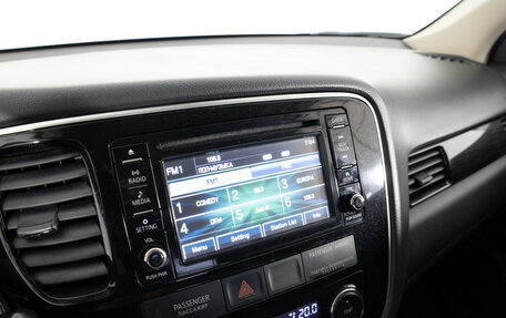 Mitsubishi Outlander III рестайлинг 3, 2017 год, 1 299 000 рублей, 21 фотография