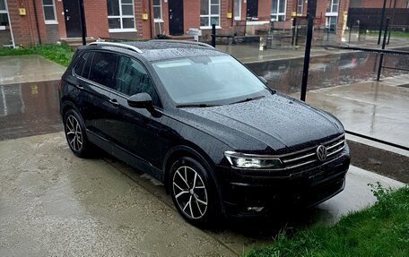 Volkswagen Tiguan II, 2017 год, 1 950 000 рублей, 5 фотография