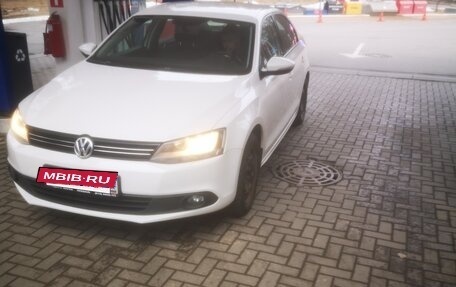 Volkswagen Jetta VI, 2014 год, 1 199 000 рублей, 5 фотография