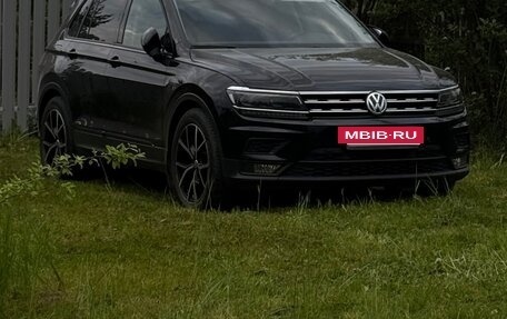 Volkswagen Tiguan II, 2017 год, 1 950 000 рублей, 4 фотография