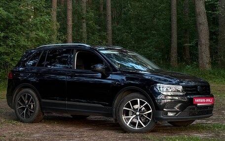 Volkswagen Tiguan II, 2017 год, 1 950 000 рублей, 3 фотография